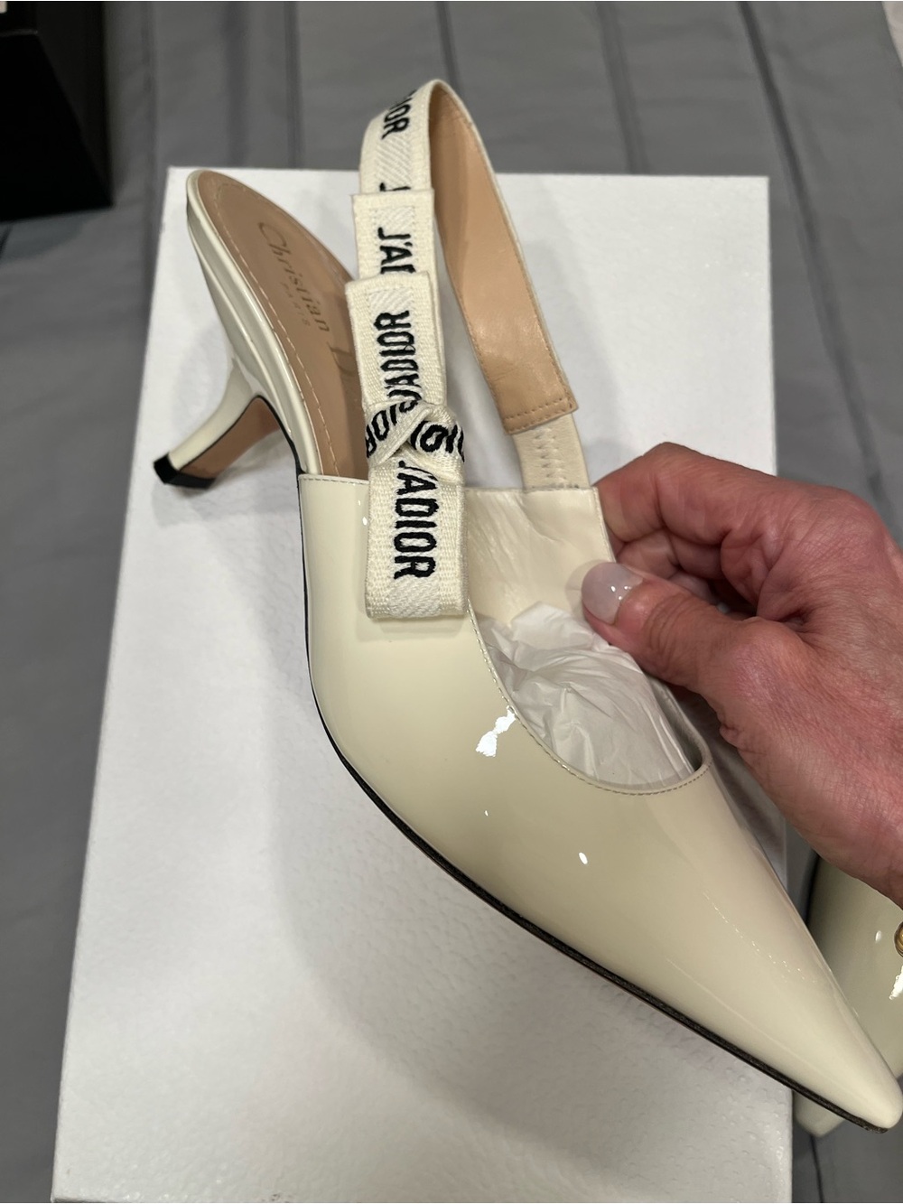 Dior Cream Patent Pointed Slingback Heels with J'Adior Ribbon - Picture 12 of 15